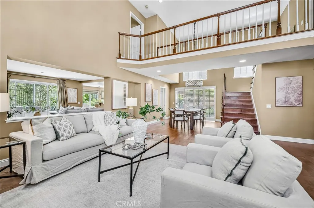 Calabasas, California 91302, United States, 3 Bedrooms Bedrooms, ,3 BathroomsBathrooms,Residential,Active,170135