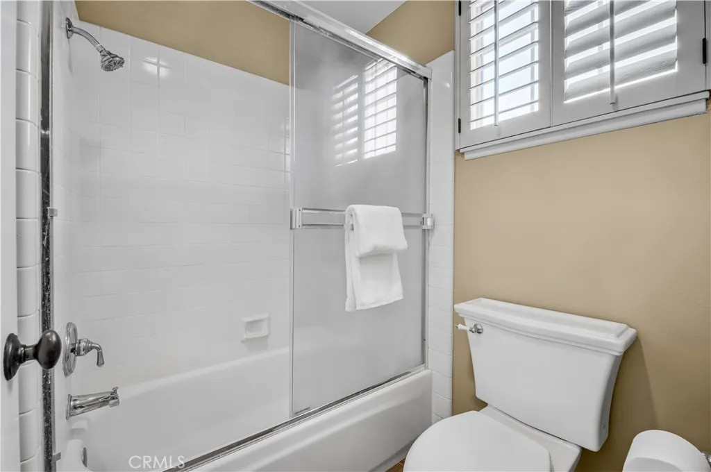 Calabasas, California 91302, United States, 3 Bedrooms Bedrooms, ,3 BathroomsBathrooms,Residential,Active,170135