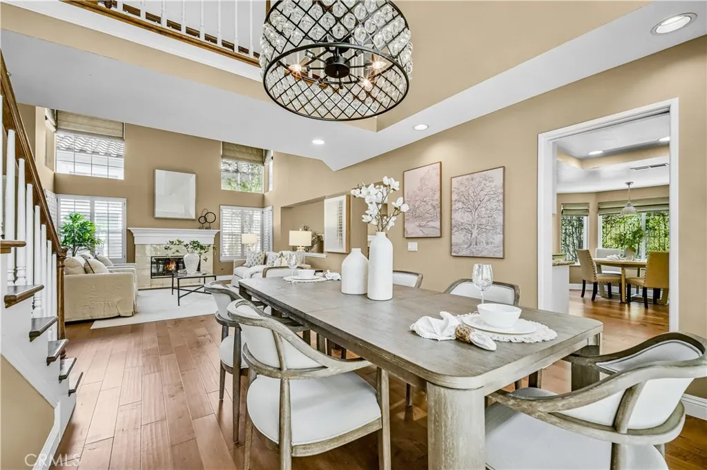 Calabasas, California 91302, United States, 3 Bedrooms Bedrooms, ,3 BathroomsBathrooms,Residential,Active,170135