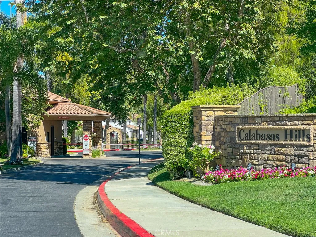 Calabasas, California 91302, United States, 3 Bedrooms Bedrooms, ,3 BathroomsBathrooms,Residential,Active,170135