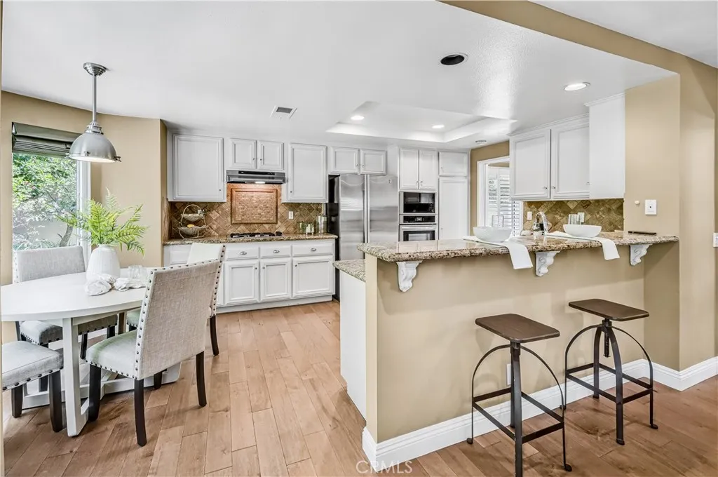 Calabasas, California 91302, United States, 3 Bedrooms Bedrooms, ,3 BathroomsBathrooms,Residential,Active,170135