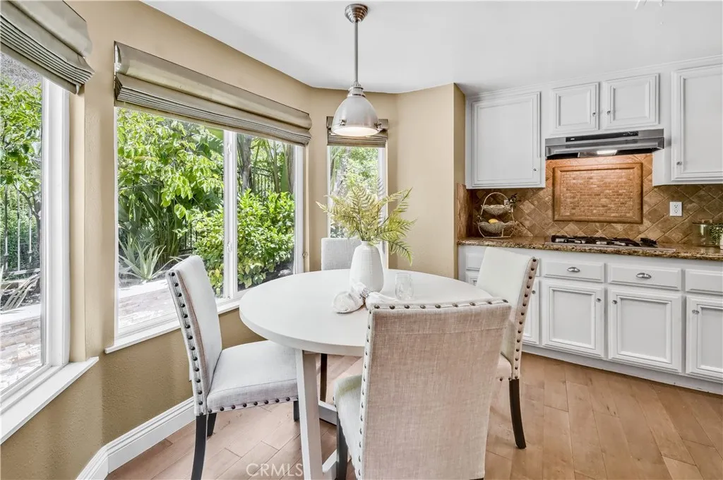 Calabasas, California 91302, United States, 3 Bedrooms Bedrooms, ,3 BathroomsBathrooms,Residential,Active,170135