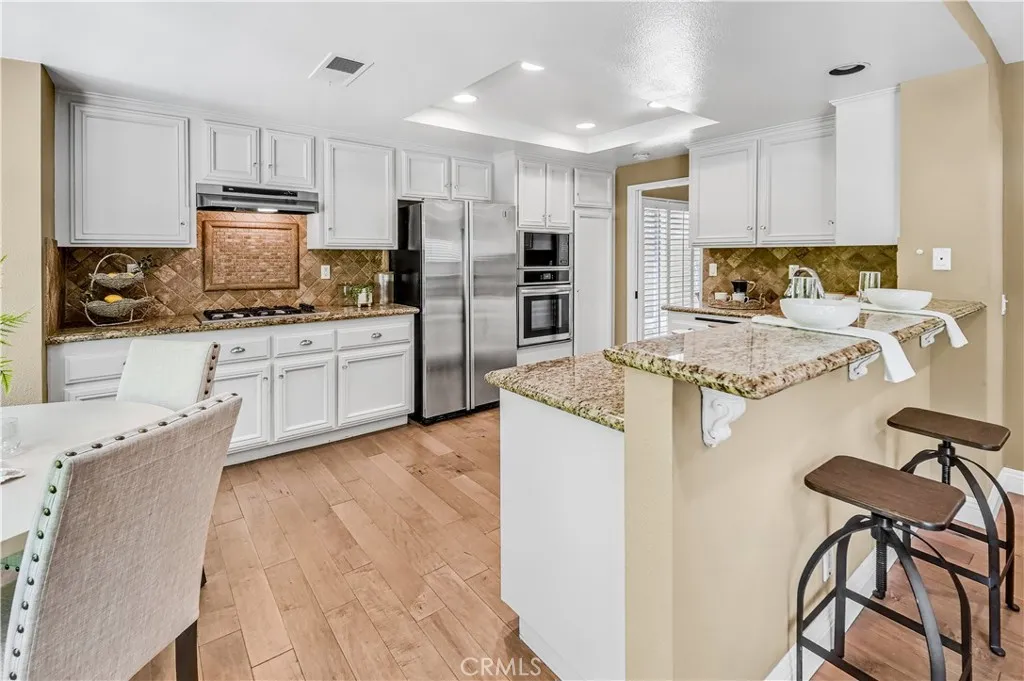 Calabasas, California 91302, United States, 3 Bedrooms Bedrooms, ,3 BathroomsBathrooms,Residential,Active,170135