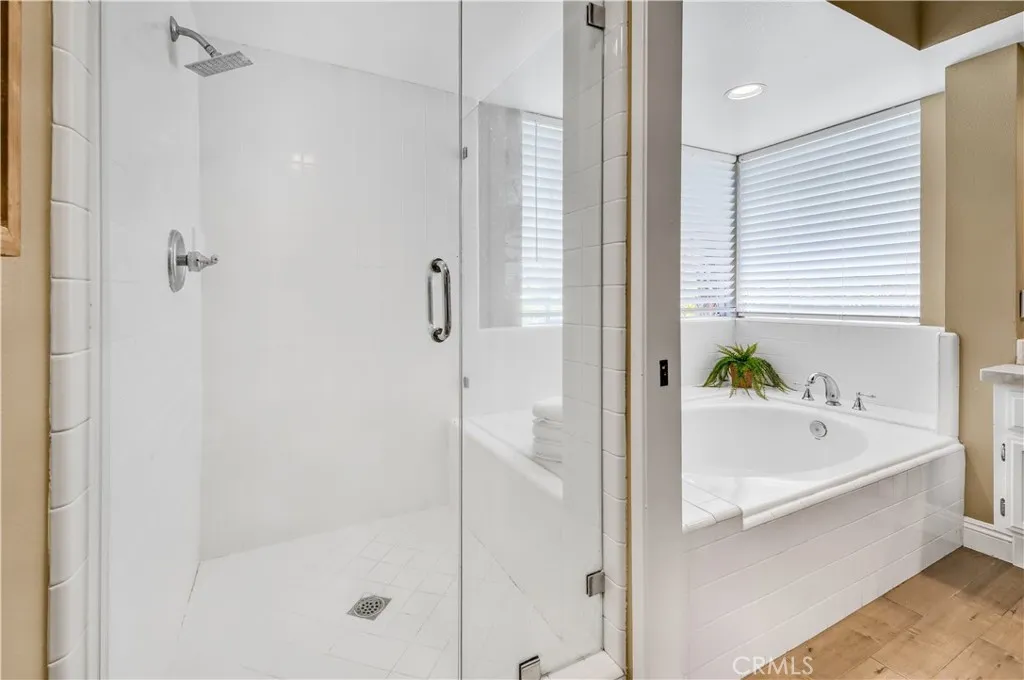 Calabasas, California 91302, United States, 3 Bedrooms Bedrooms, ,3 BathroomsBathrooms,Residential,Active,170135