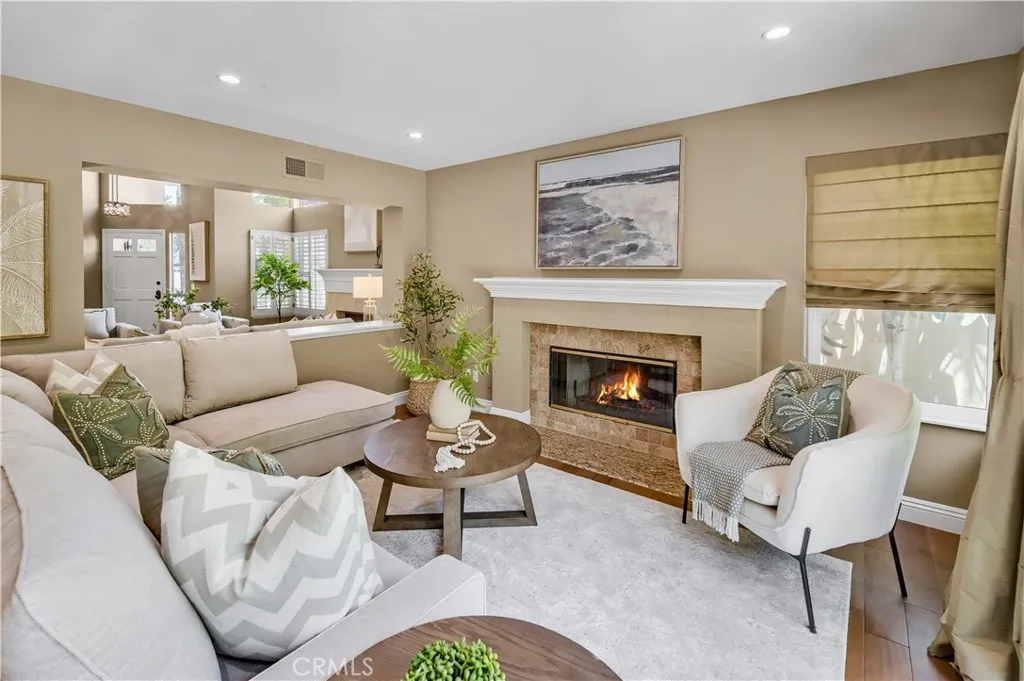 Calabasas, California 91302, United States, 3 Bedrooms Bedrooms, ,3 BathroomsBathrooms,Residential,Active,170135