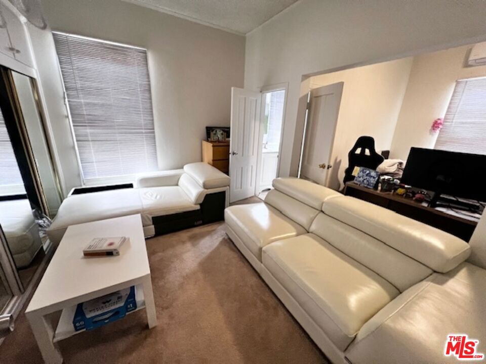 1225 S Normandie Avenue