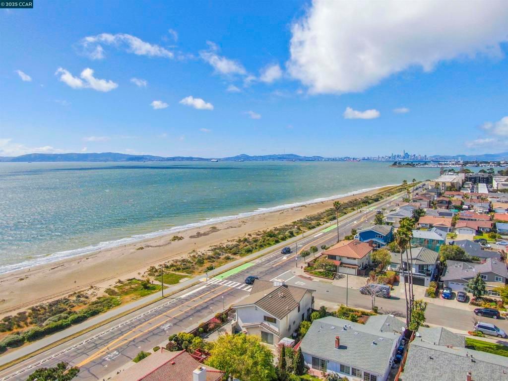 Photo of 404 Coral Reef Rd Rd, Alameda, CA 94501 (MLS # 41115229)
