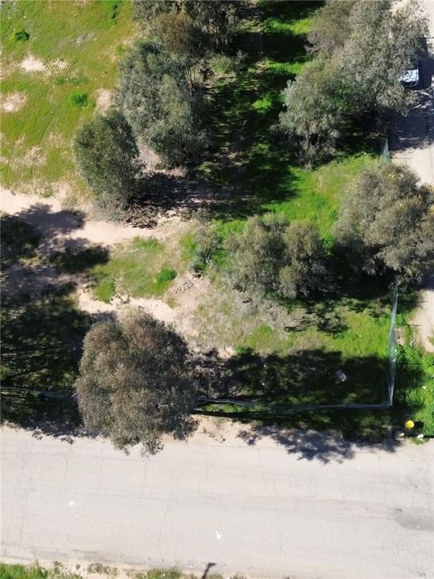 18351 Eucalyptus Lake Elsinore CA 92532