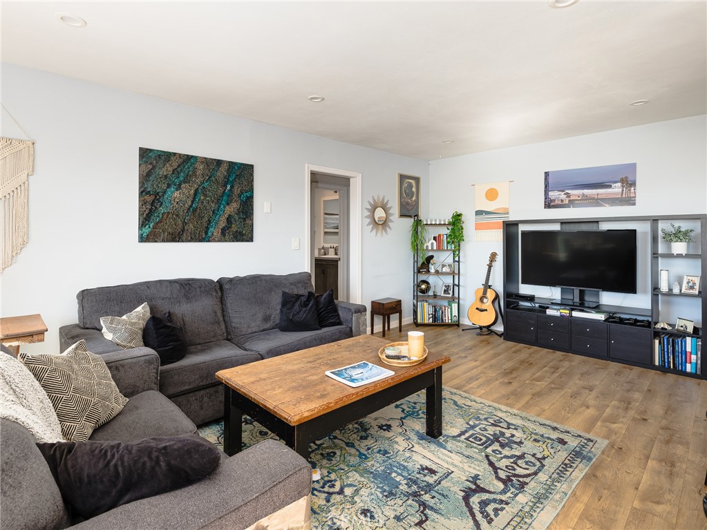 770 W Imperial Avenue 85