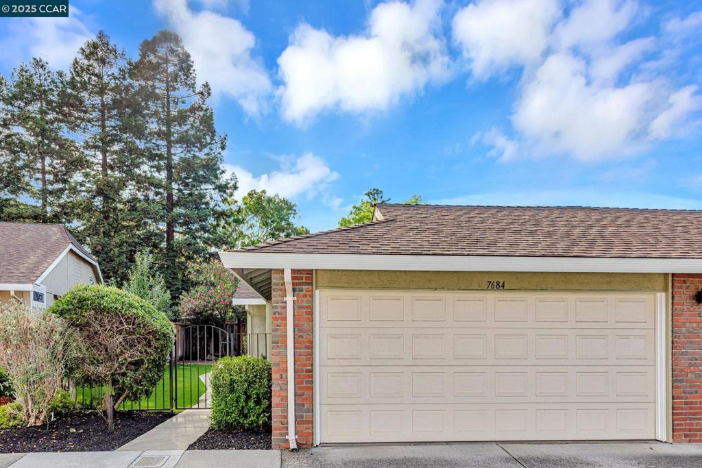 ARBOR CREEK - Residential