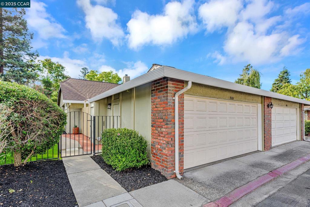 ARBOR CREEK - Residential