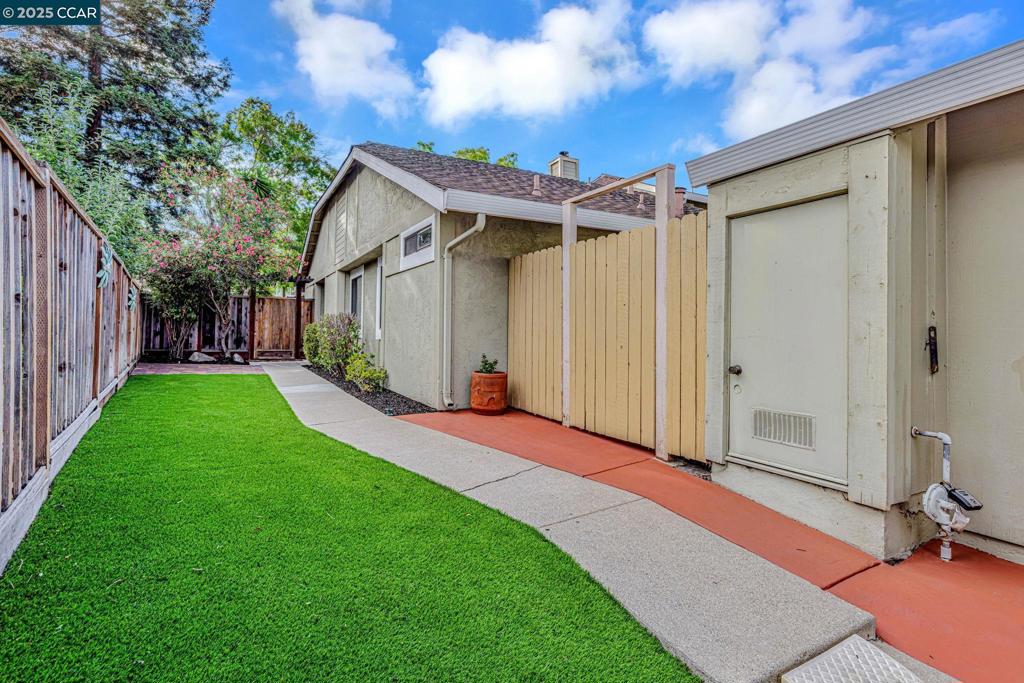 ARBOR CREEK - Residential