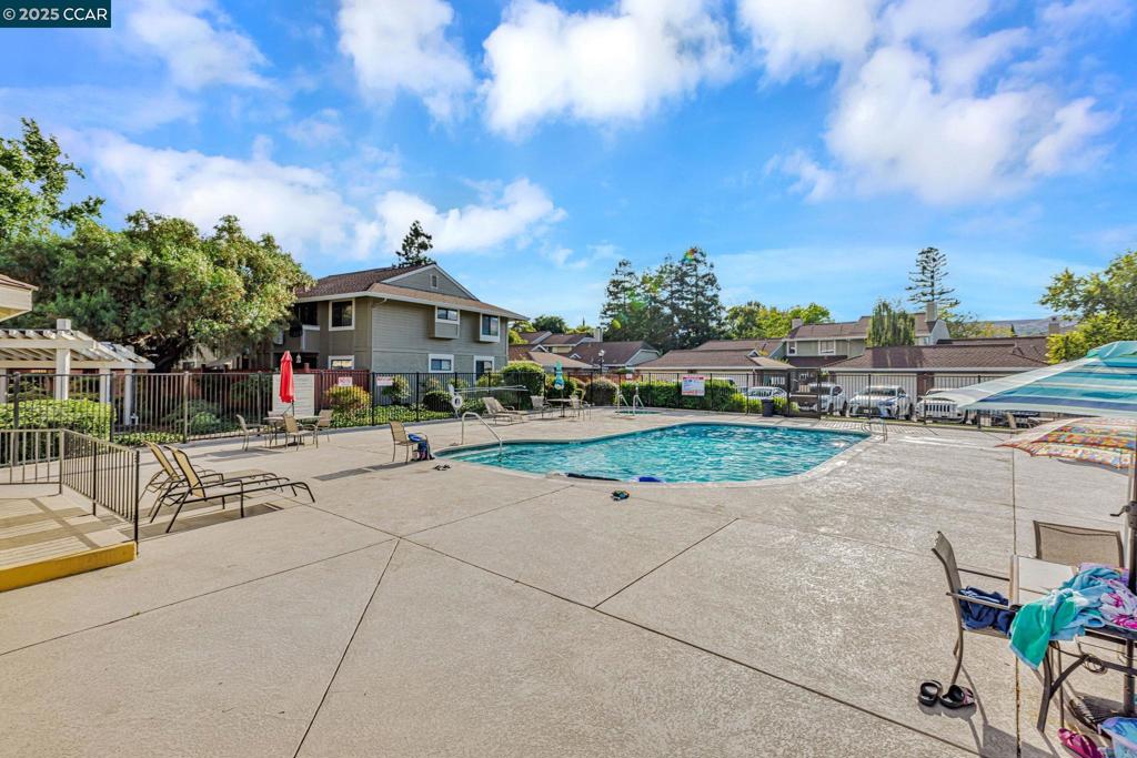 ARBOR CREEK - Residential