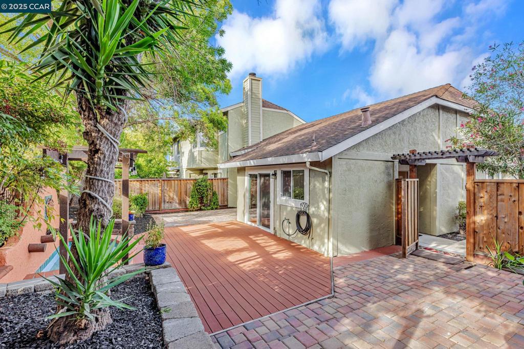 ARBOR CREEK - Residential