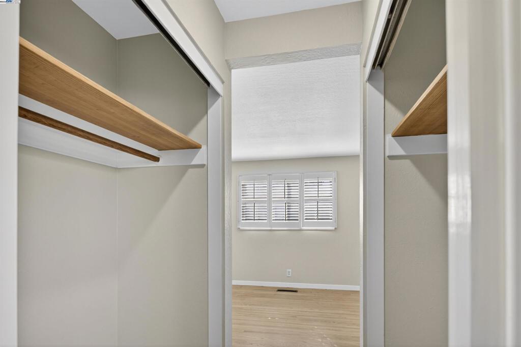 WASHINGTON MANOR - Residential