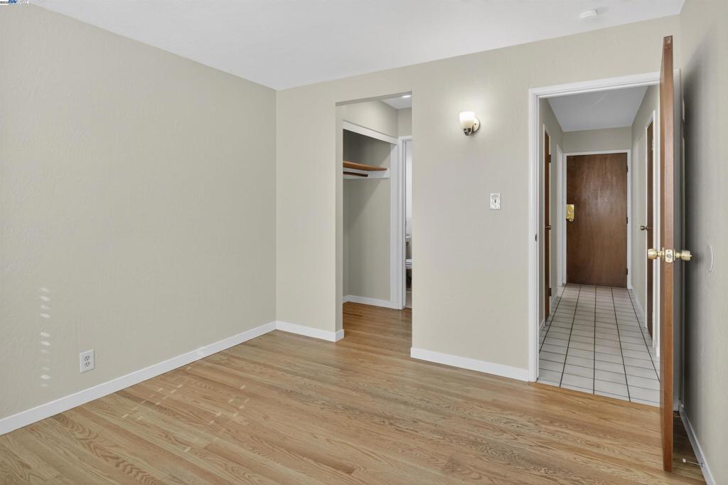 WASHINGTON MANOR - Residential