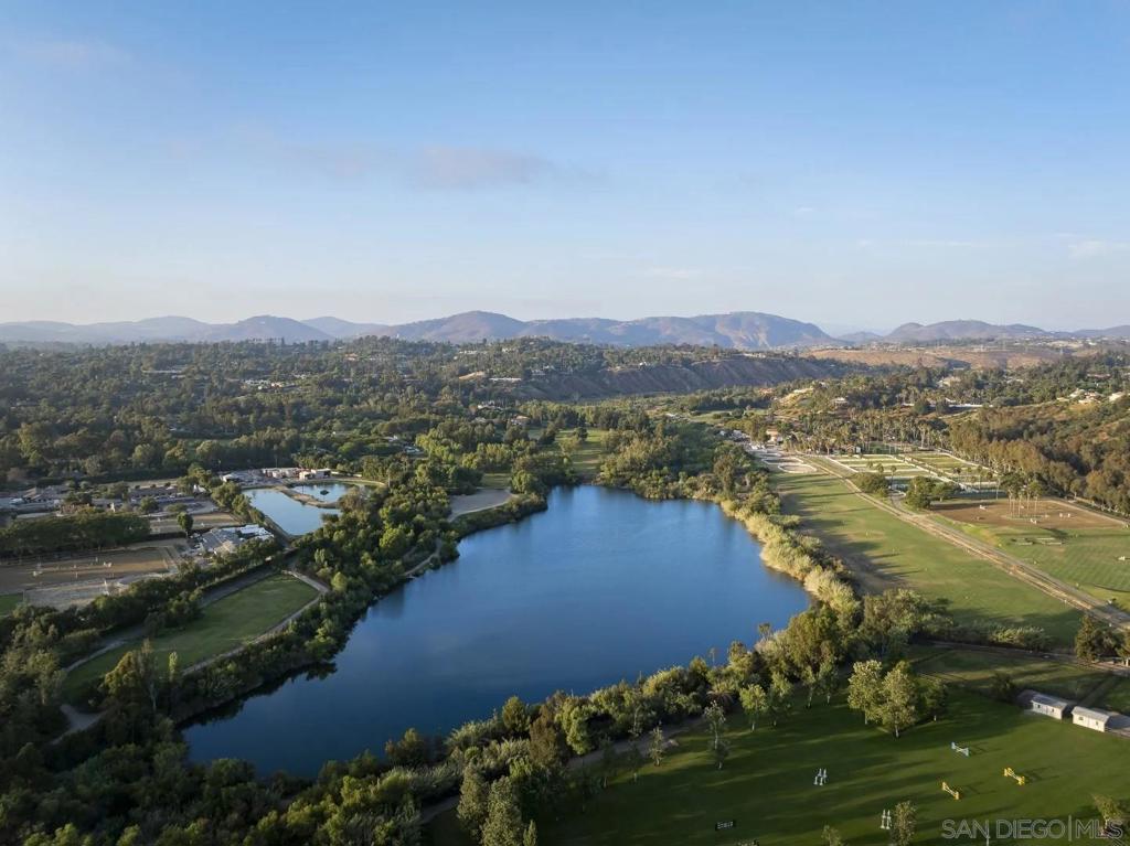 Rancho Santa Fe - Residential