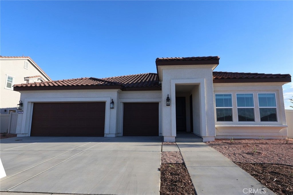 Photo of 2046 E Norberry Drive, Lancaster, CA 93534 (MLS # SW26155342)
