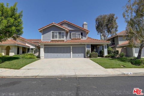 Photo of 12419 Willow Hill Drive, Moorpark, CA 93021 (MLS # 26859363)