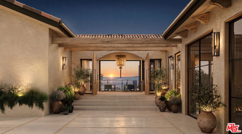 21930 Carbon Mesa Road