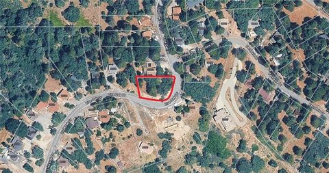Photo of 0 Live Oak Dr, Running Springs, CA 92382 (MLS # IG26103635)