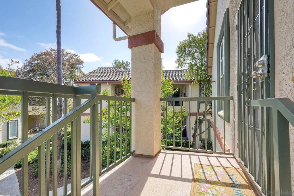 10872 SABRE HILL DR 282