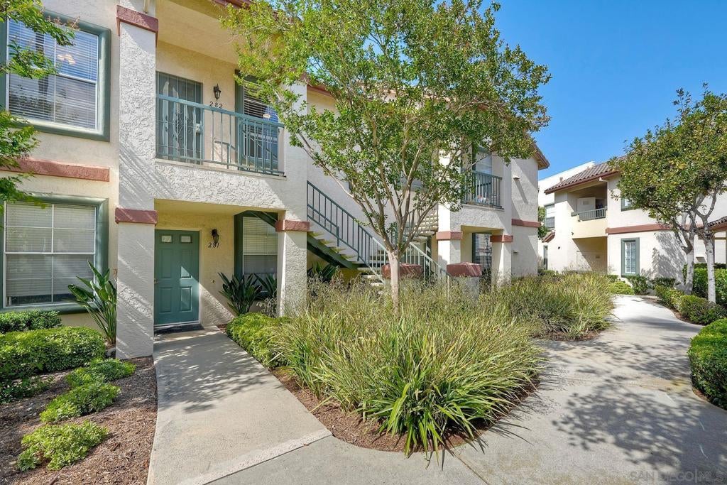 10872 SABRE HILL DR 282