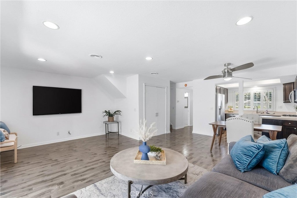 20244 Magnolia Street, Huntington Beach CA 92646 - Photo 7