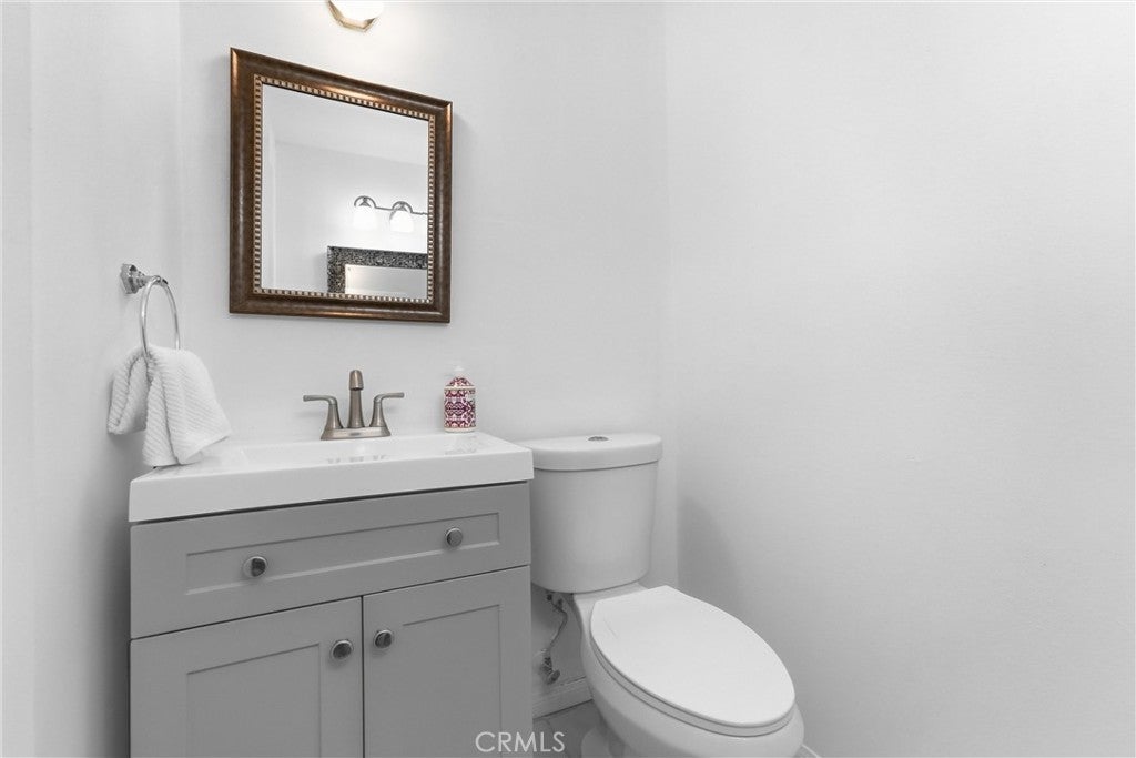 20244 Magnolia Street, Huntington Beach CA 92646 - Photo 23