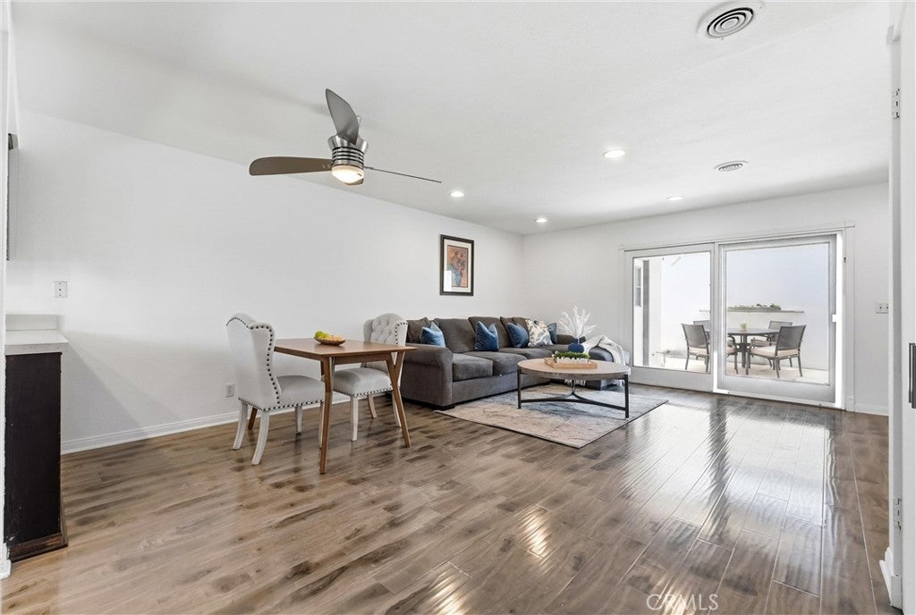 20244 Magnolia Street, Huntington Beach CA 92646 - Photo 10