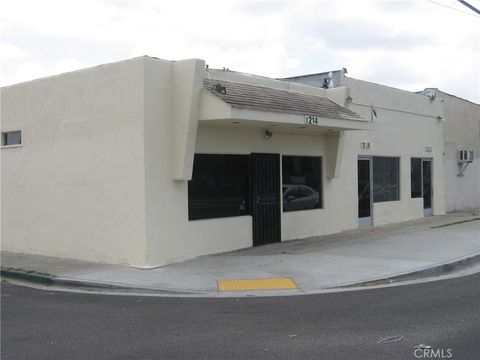 1214 N Wilmington Avenue N Compton CA 90222