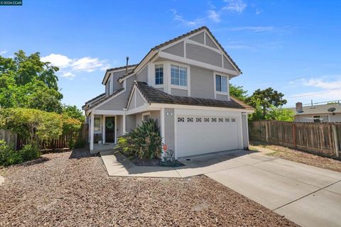 Photo of 400 Devon Ct, Oakley, CA 94561 (MLS # 41139551)