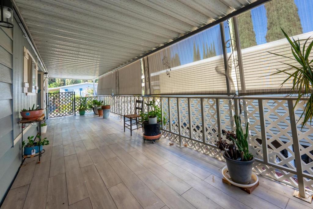 250 E Las Palmas Avenue #80