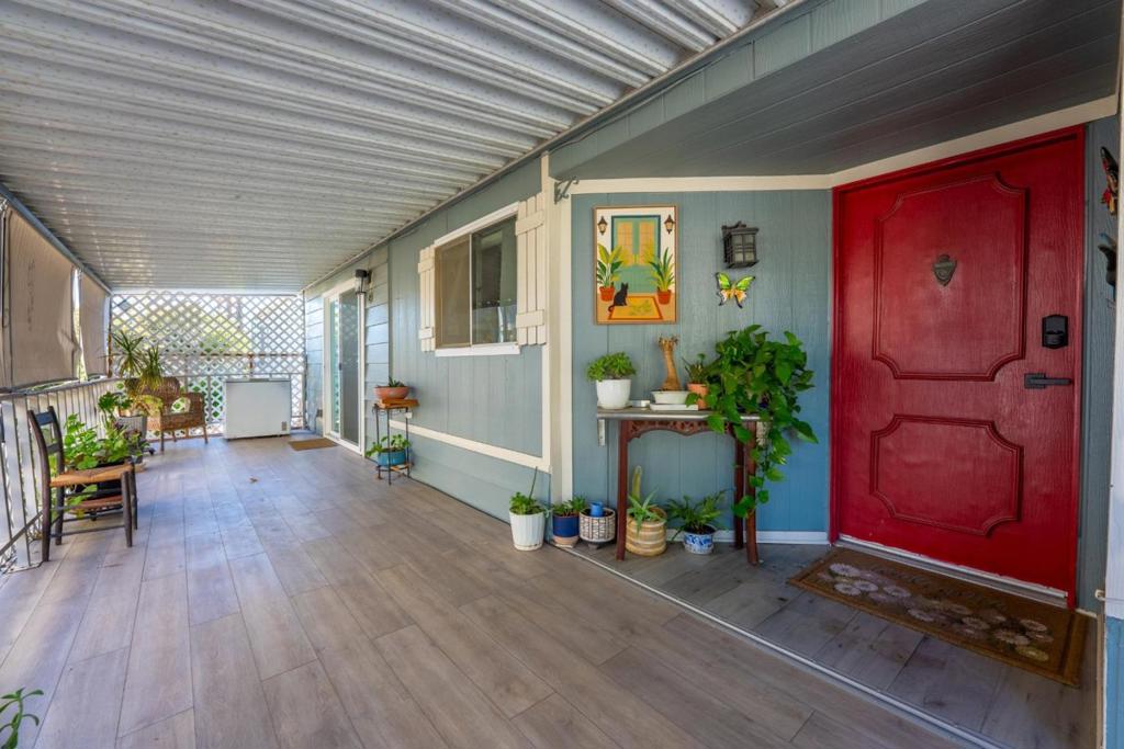 250 E Las Palmas Avenue #80