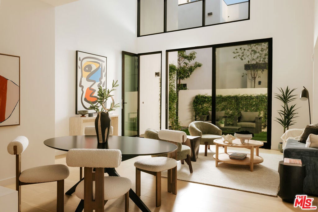 Photo of 2919 Waverly Drive #103, Los Angeles, CA 90039 (MLS # 26974983)