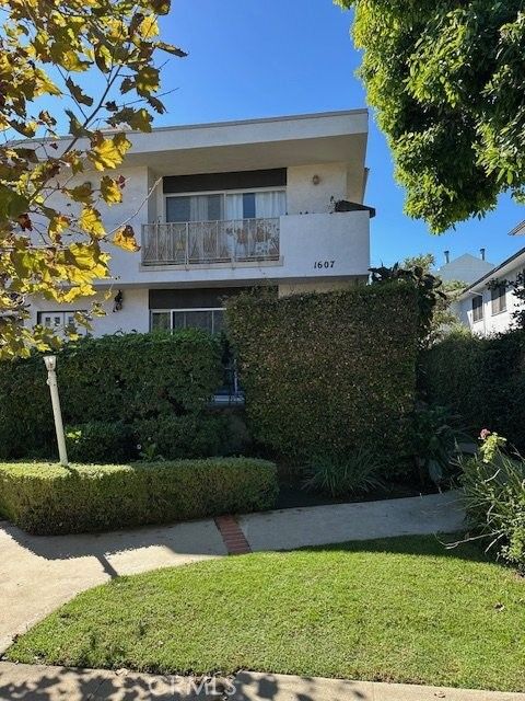 Photo of 1607 Greenfield Avenue #4, West Los Angeles, CA 90025 (MLS # SR25239428)