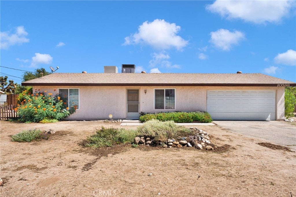 10599 Oakwood