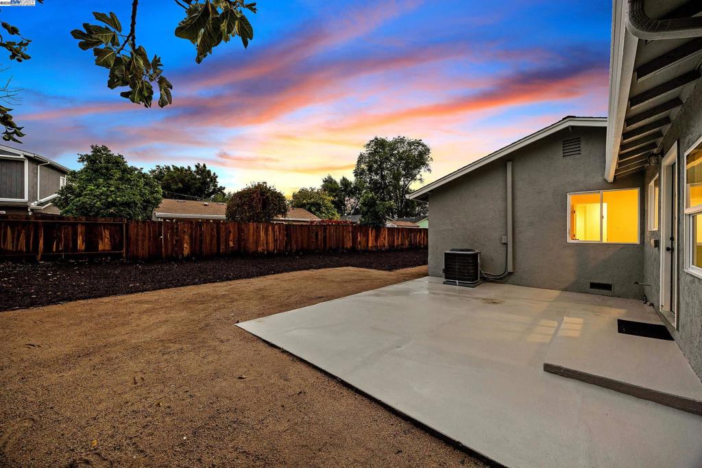 EAST SUN TERRRAC - Residential