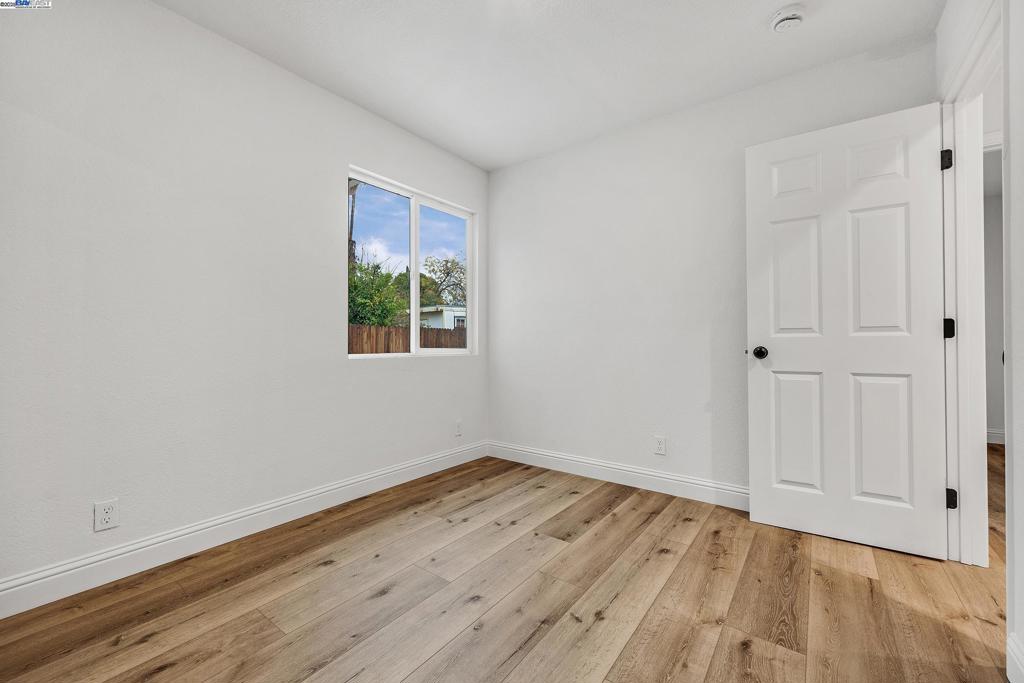 EAST SUN TERRRAC - Residential