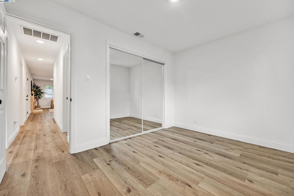 EAST SUN TERRRAC - Residential