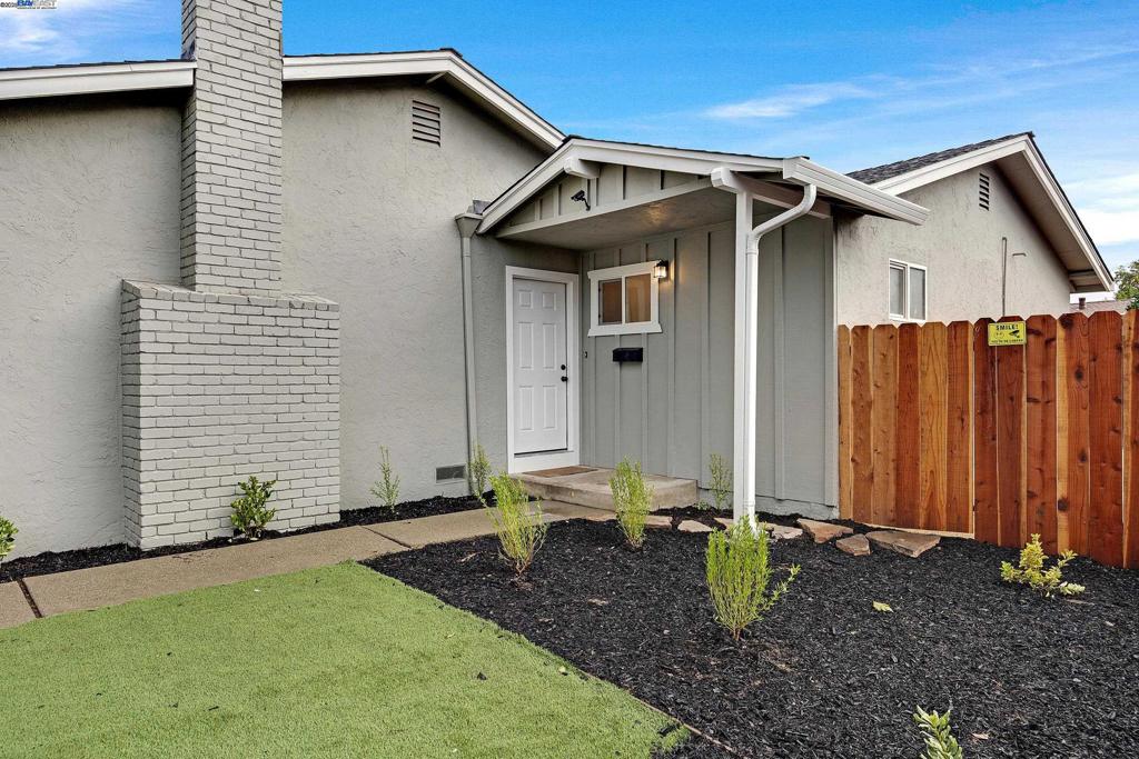 EAST SUN TERRRAC - Residential