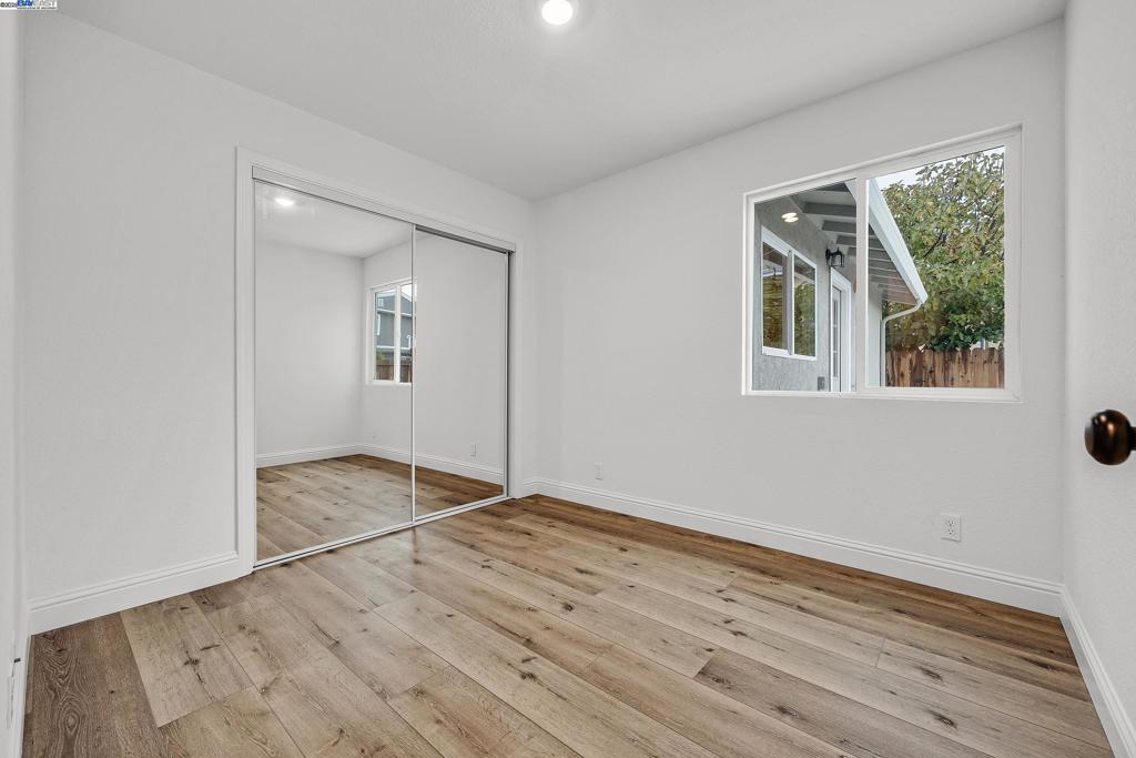 EAST SUN TERRRAC - Residential