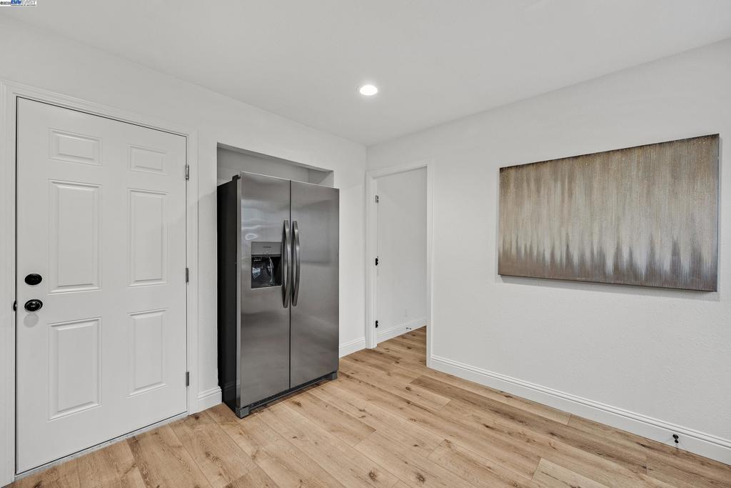 EAST SUN TERRRAC - Residential