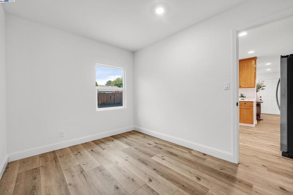 EAST SUN TERRRAC - Residential