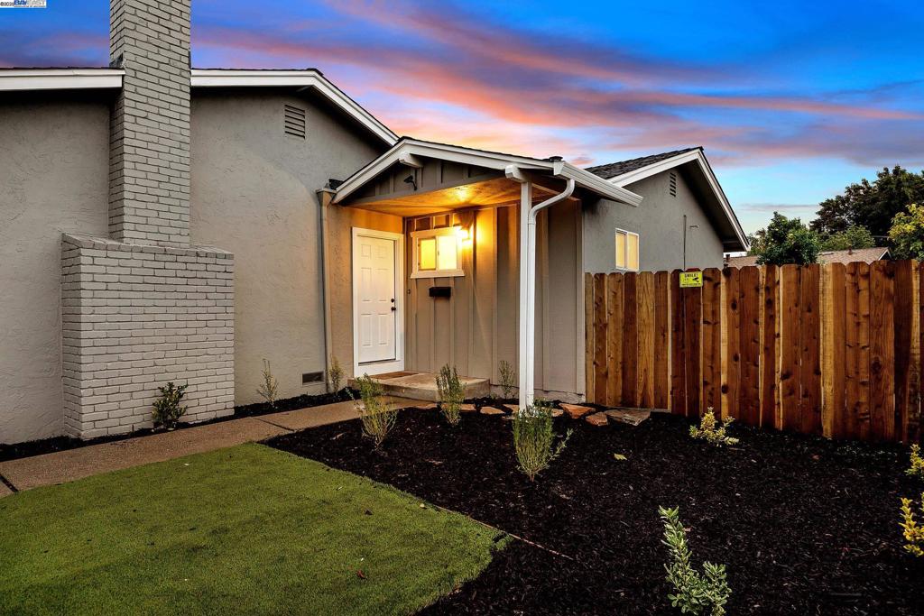 EAST SUN TERRRAC - Residential