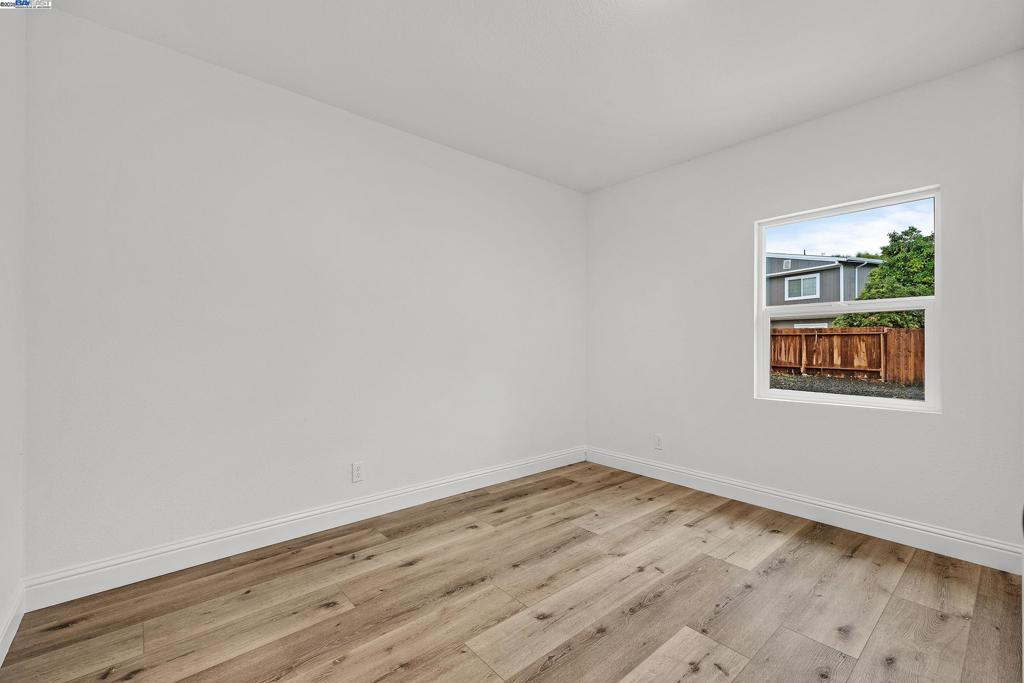 EAST SUN TERRRAC - Residential