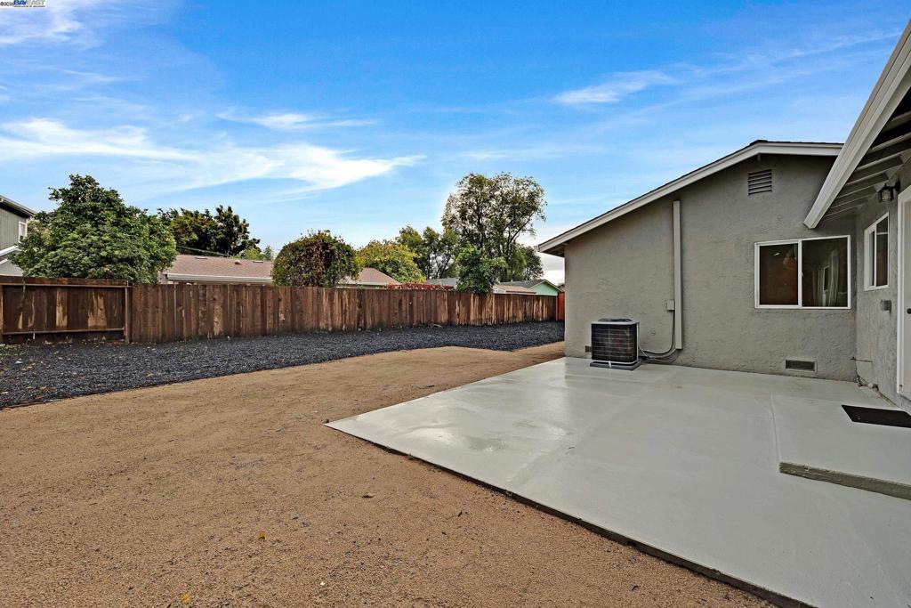 EAST SUN TERRRAC - Residential