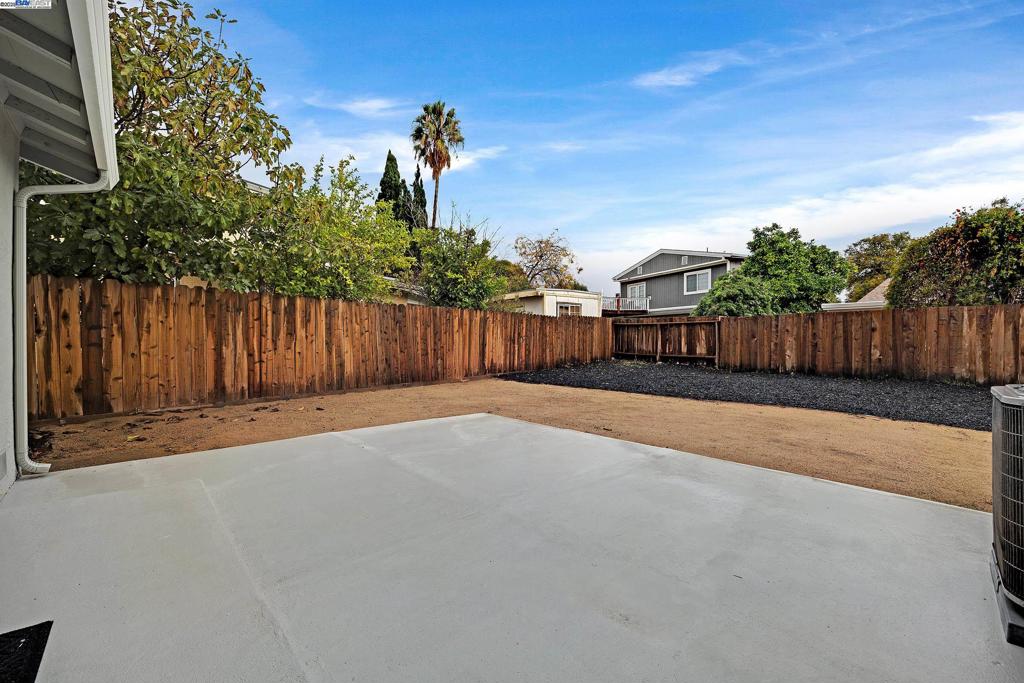 EAST SUN TERRRAC - Residential