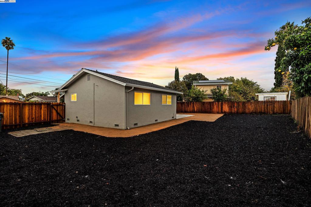 EAST SUN TERRRAC - Residential