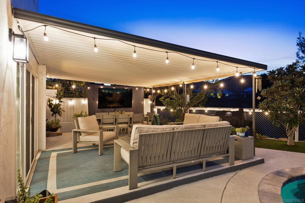 7384 Tuxford Dr